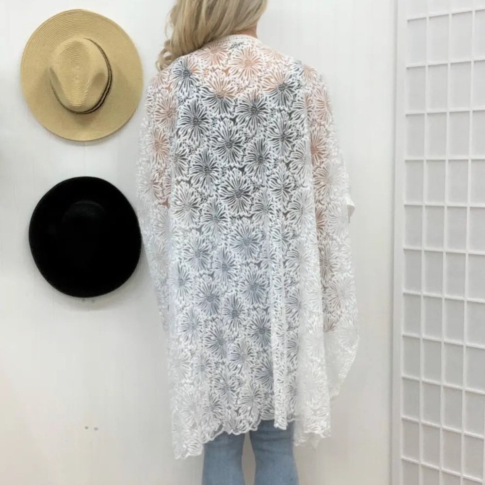 POL White Lace Kimono Size M/L - Picture 2 of 7